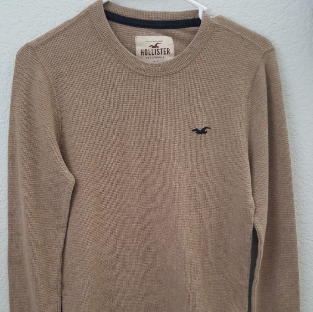 Hollister waffle shirt